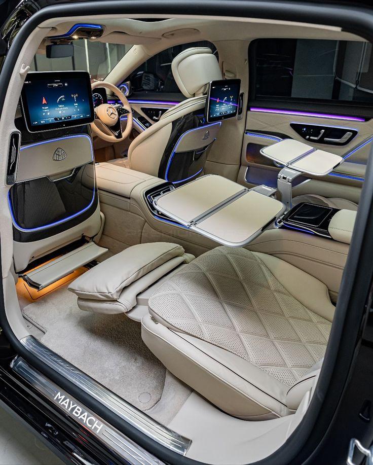 لماذا تختار انستا ليموزين للنقل الفاخر والجولات الخاصة